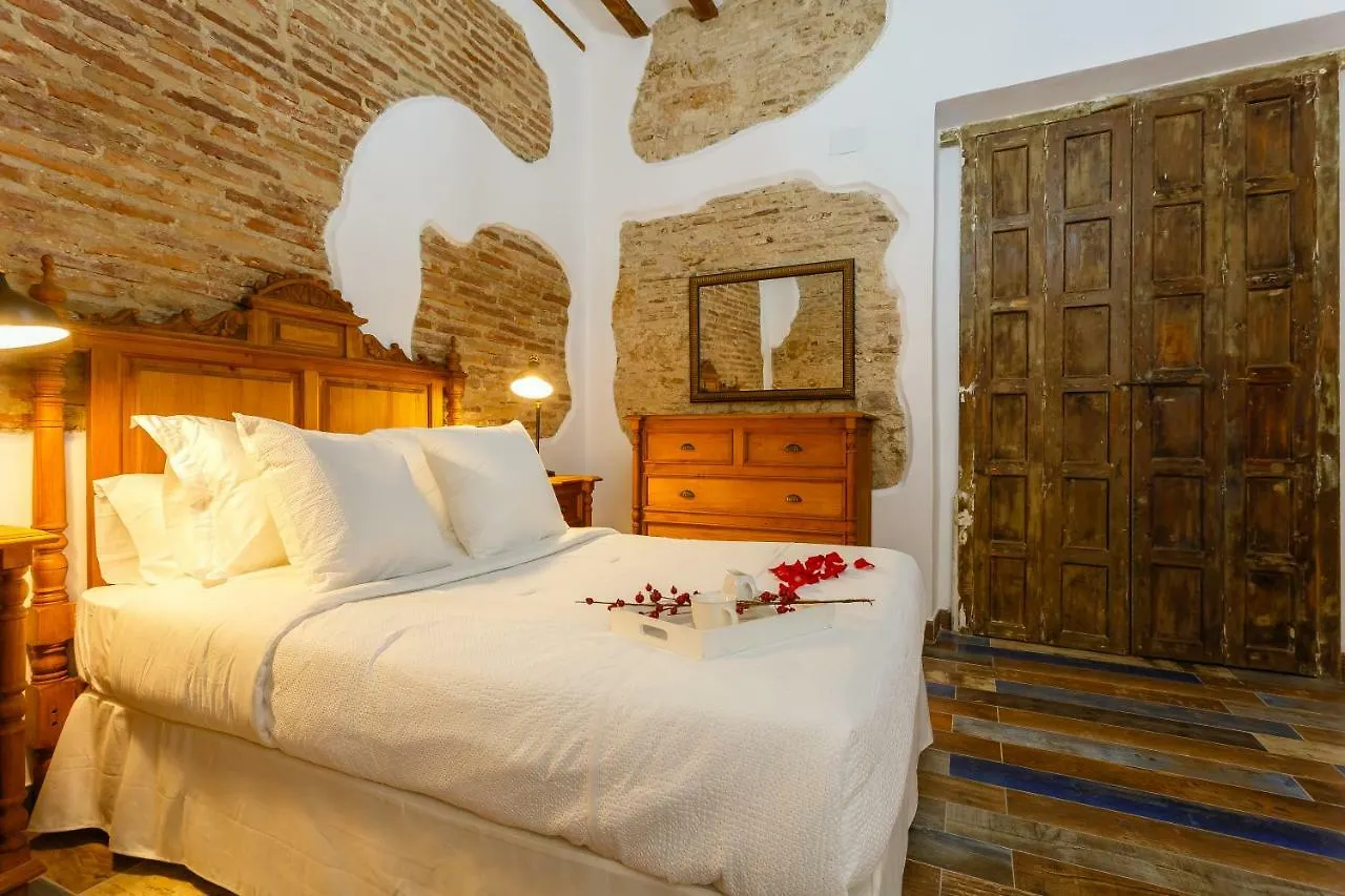 Noah House City Center - Historic Center Cádiz 0*,  Spanien